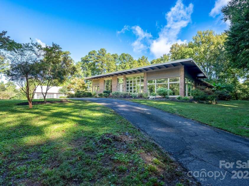 501 Journey Street, Concord, NC 28025.  MLS# CAR4189698, YatesRealty ID 8414. 