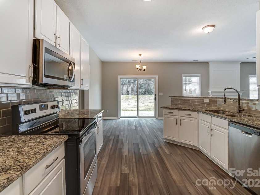 12332 Ridge Cove Circle, Charlotte, NC 28273.  MLS# CAR4230545, YatesRealty ID 8415. 