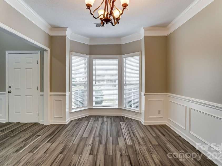 12332 Ridge Cove Circle, Charlotte, NC 28273.  MLS# CAR4230545, YatesRealty ID 8415. 