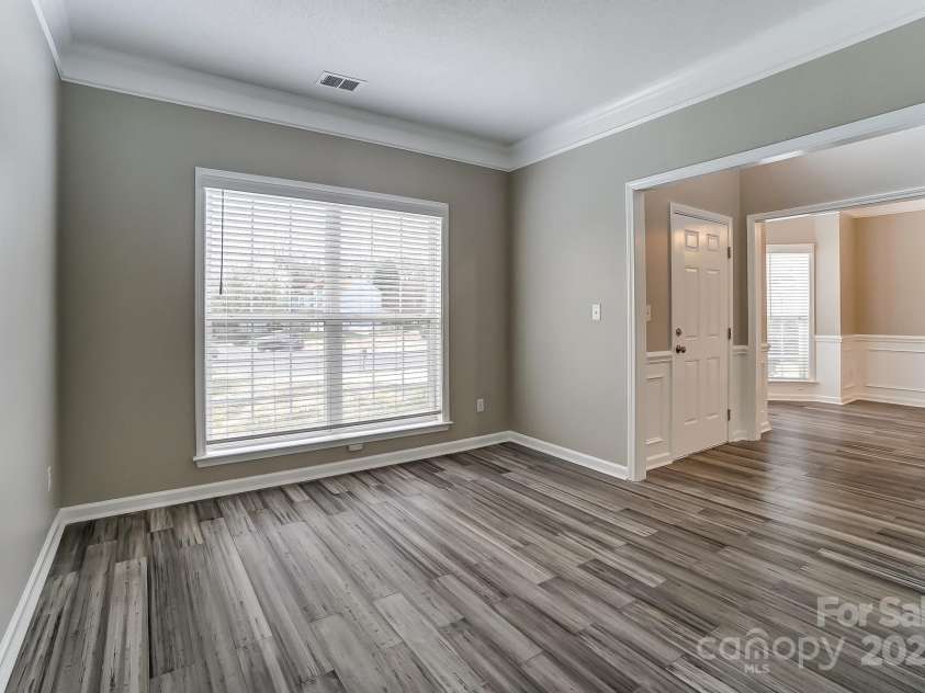 12332 Ridge Cove Circle, Charlotte, NC 28273.  MLS# CAR4230545, YatesRealty ID 8415. 