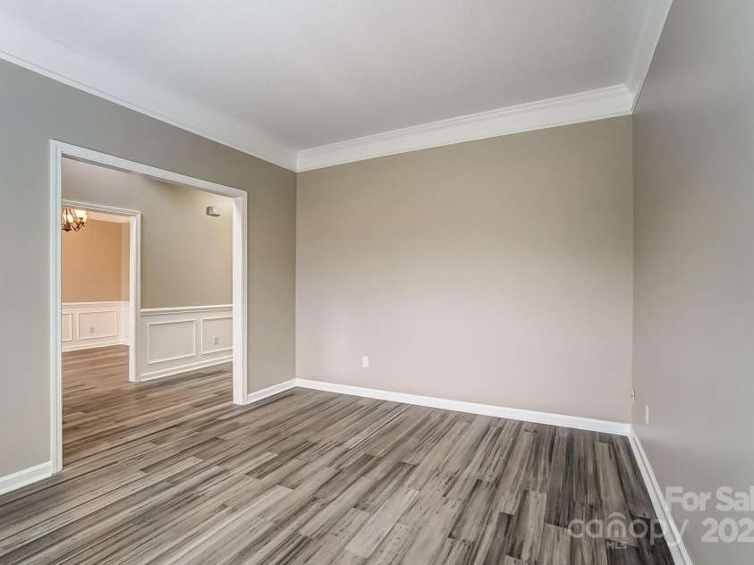 12332 Ridge Cove Circle, Charlotte, NC 28273.  MLS# CAR4230545, YatesRealty ID 8415. 