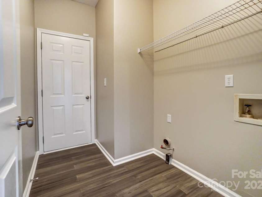 12332 Ridge Cove Circle, Charlotte, NC 28273.  MLS# CAR4230545, YatesRealty ID 8415. 