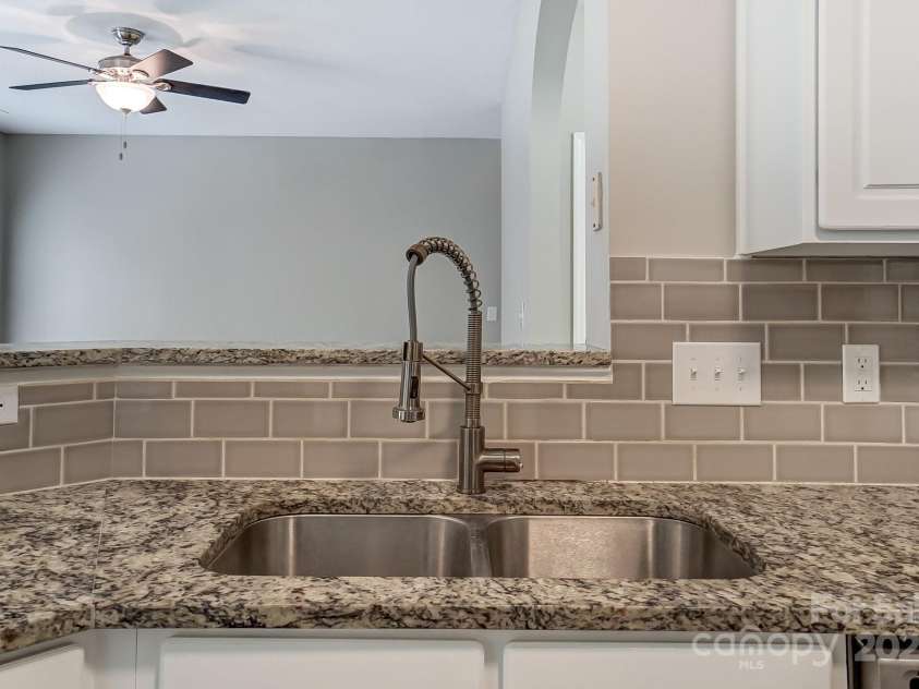 12332 Ridge Cove Circle, Charlotte, NC 28273.  MLS# CAR4230545, YatesRealty ID 8415. 