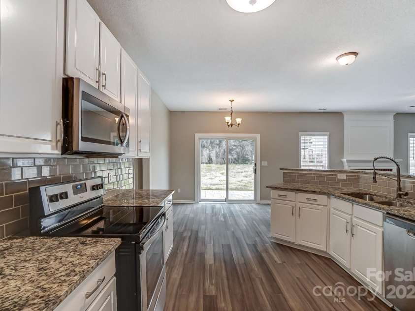 12332 Ridge Cove Circle, Charlotte, NC 28273.  MLS# CAR4230545, YatesRealty ID 8415. 