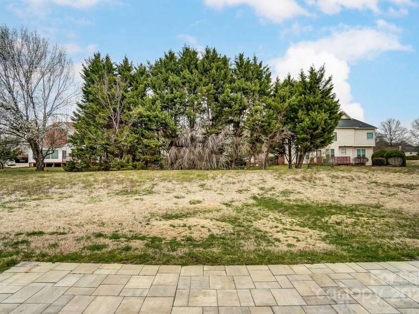 12332 Ridge Cove Circle, Charlotte, NC 28273.  MLS# CAR4230545, YatesRealty ID 8415. 