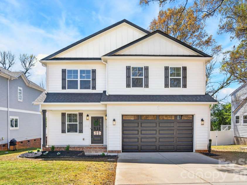 1316 Ordermore Avenue, Charlotte, NC 28203.  MLS# CAR4357333, YatesRealty ID 8415. 