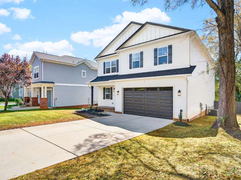 1316 Ordermore Avenue, Charlotte, NC 28203.  MLS# CAR4357333, YatesRealty ID 8415. 