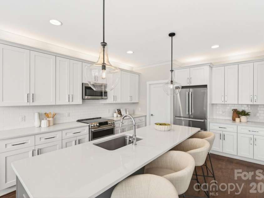 1316 Ordermore Avenue, Charlotte, NC 28203.  MLS# CAR4357333, YatesRealty ID 8415. 