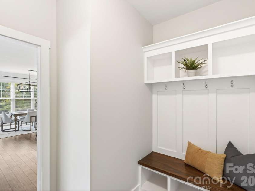 1316 Ordermore Avenue, Charlotte, NC 28203.  MLS# CAR4357333, YatesRealty ID 8415. 