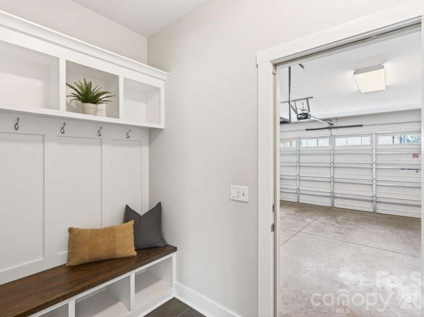 1316 Ordermore Avenue, Charlotte, NC 28203.  MLS# CAR4357333, YatesRealty ID 8415. 