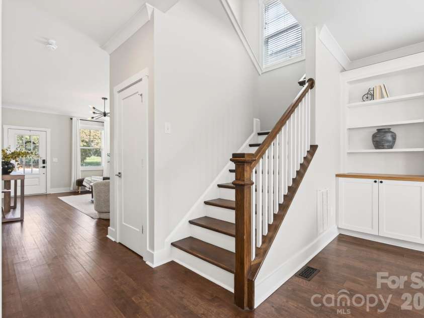 1316 Ordermore Avenue, Charlotte, NC 28203.  MLS# CAR4357333, YatesRealty ID 8415. 