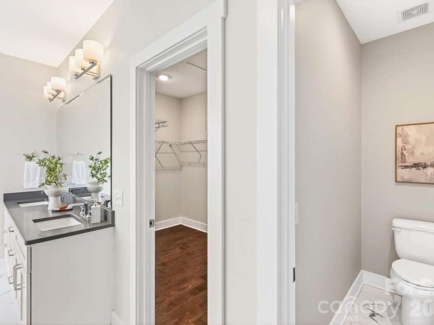1316 Ordermore Avenue, Charlotte, NC 28203.  MLS# CAR4357333, YatesRealty ID 8415. 