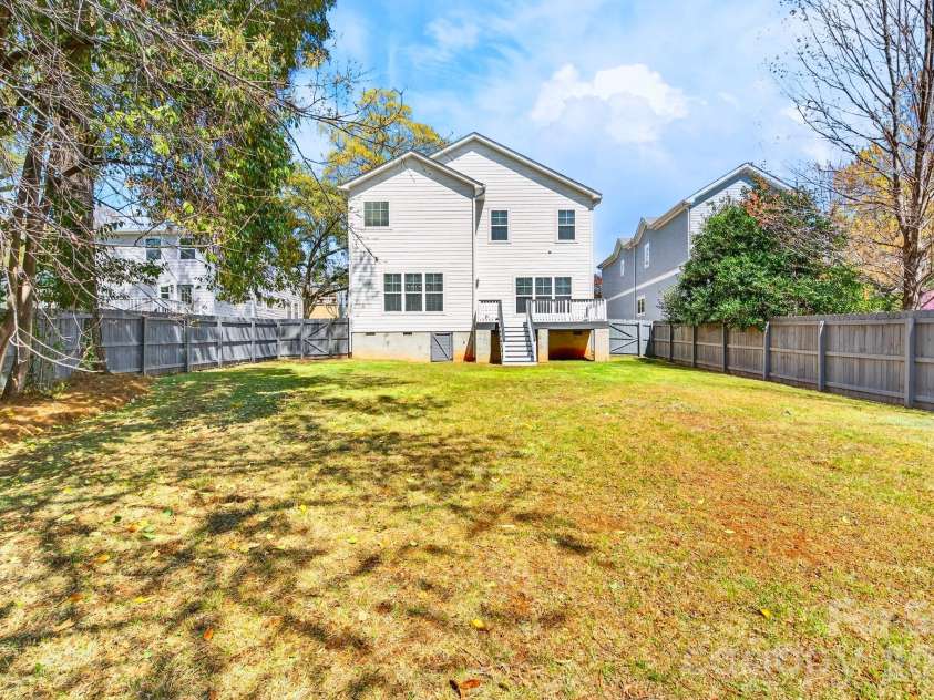 1316 Ordermore Avenue, Charlotte, NC 28203.  MLS# CAR4357333, YatesRealty ID 8415. 