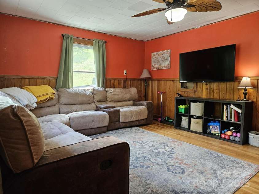 11267 Rush Fork Road, Clyde, NC 28721.  MLS# CAR4292382, YatesRealty ID 8416. 