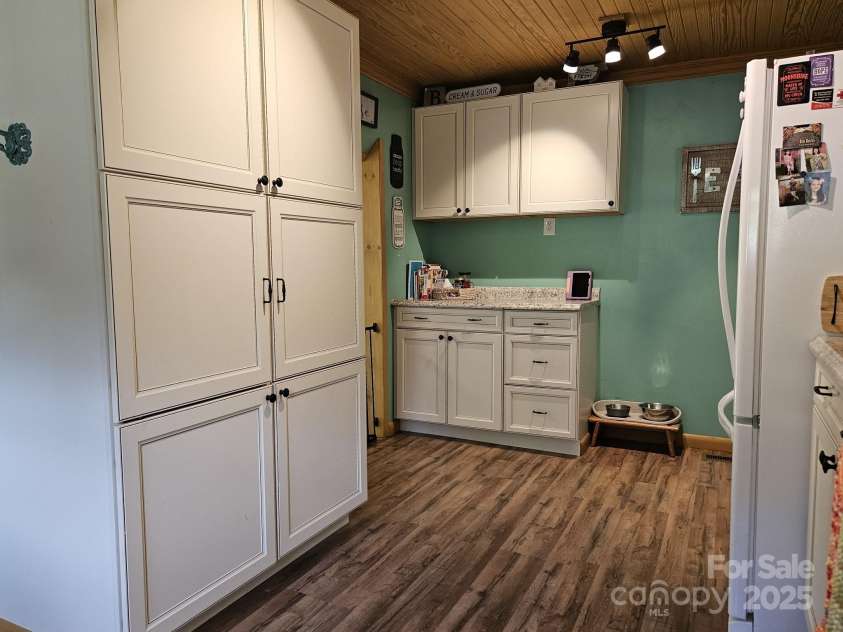 11267 Rush Fork Road, Clyde, NC 28721.  MLS# CAR4292382, YatesRealty ID 8416. 