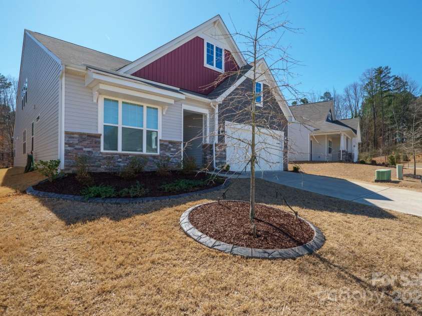 168 Kennerly Center Drive, Mooresville, NC 28115.  MLS# CAR4234236, YatesRealty ID 8416. 