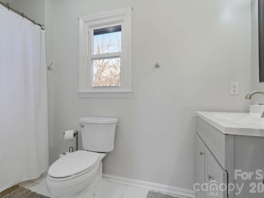 122 Cj Thomas Road, Monroe, NC 28110.  MLS# CAR4340500, YatesRealty ID 8417. 
