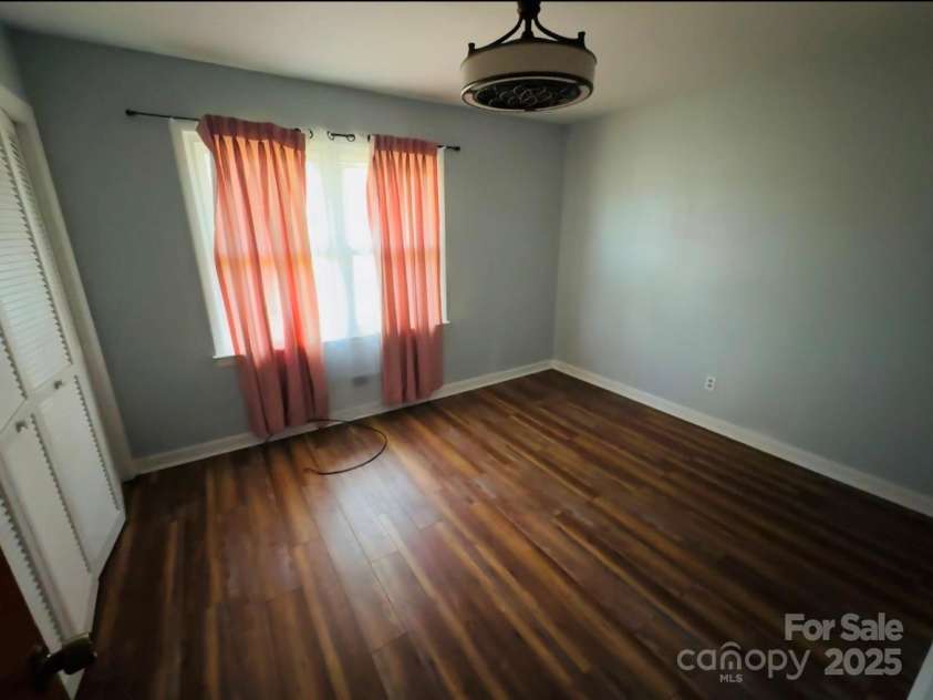 2480 Sumter Highway, Bishopville, SC 29010.  MLS# CAR4247425, YatesRealty ID 8418. 