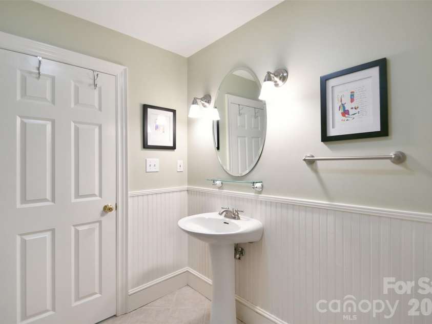 1320 Hudson Place, Davidson, NC 28036.  MLS# CAR4360257, YatesRealty ID 8419. Full bathroom in the basement