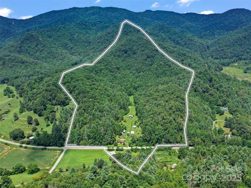 9065 NC 63 Highway, Leicester, NC 28748.  MLS# CAR4286038, YatesRealty ID 842. 