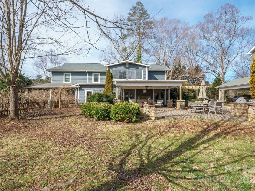 1740 12th Street Drive, Hickory, NC 28601.  MLS# CAR4228543, YatesRealty ID 8420. 