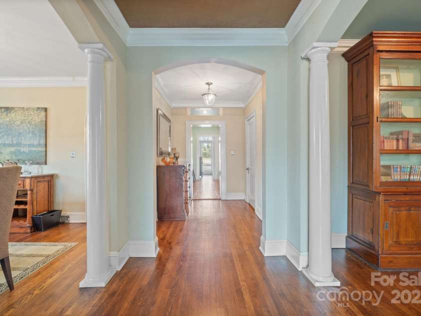 1740 12th Street Drive, Hickory, NC 28601.  MLS# CAR4228543, YatesRealty ID 8420. 