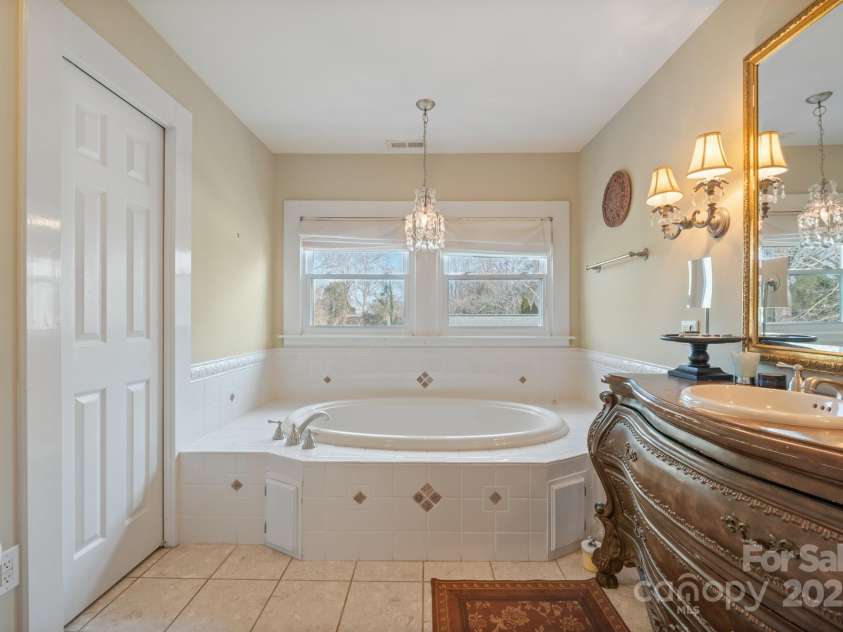 1740 12th Street Drive, Hickory, NC 28601.  MLS# CAR4228543, YatesRealty ID 8420. 