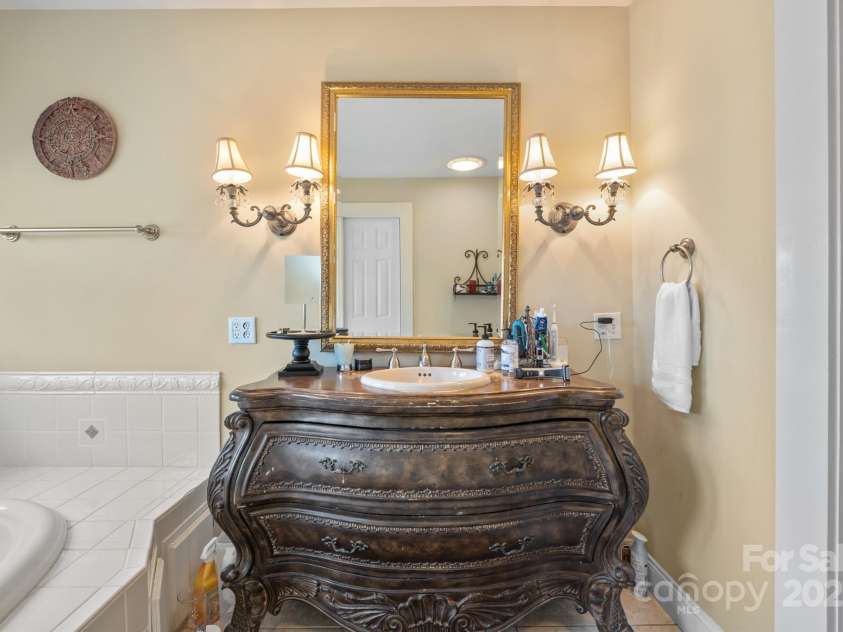 1740 12th Street Drive, Hickory, NC 28601.  MLS# CAR4228543, YatesRealty ID 8420. 