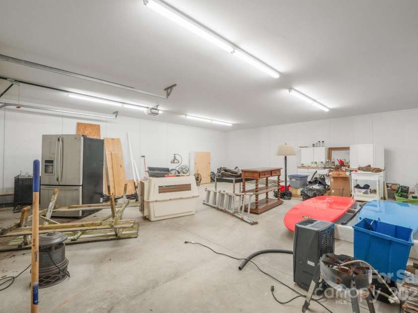 1740 12th Street Drive, Hickory, NC 28601.  MLS# CAR4228543, YatesRealty ID 8420. 