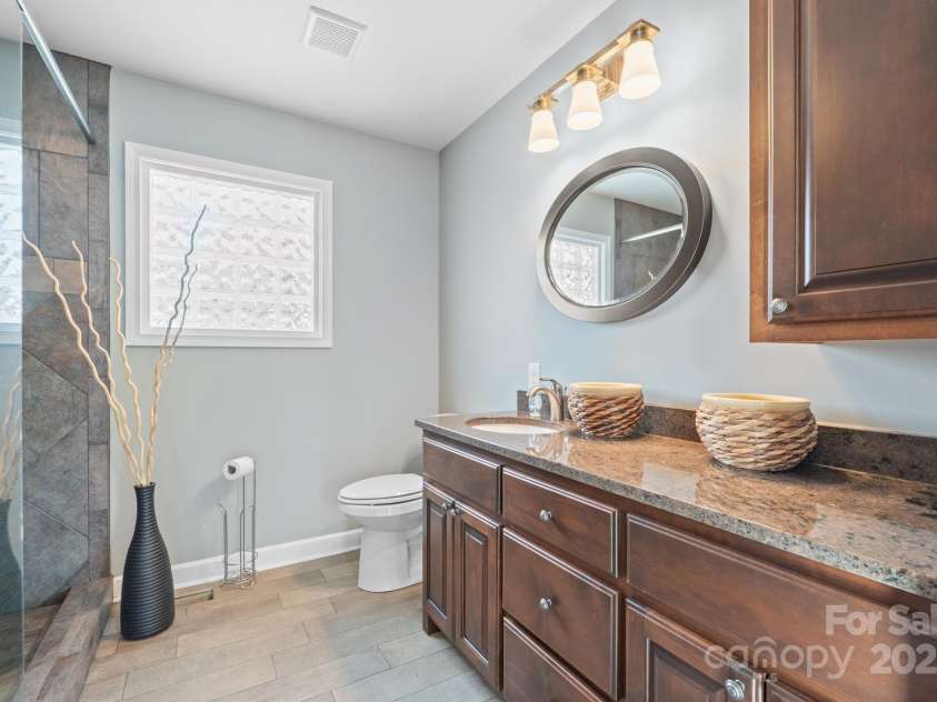 1740 12th Street Drive, Hickory, NC 28601.  MLS# CAR4228543, YatesRealty ID 8420. 