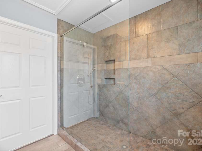 1740 12th Street Drive, Hickory, NC 28601.  MLS# CAR4228543, YatesRealty ID 8420. 