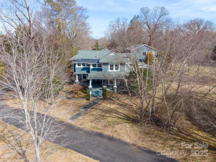 1740 12th Street Drive, Hickory, NC 28601.  MLS# CAR4228543, YatesRealty ID 8420. 