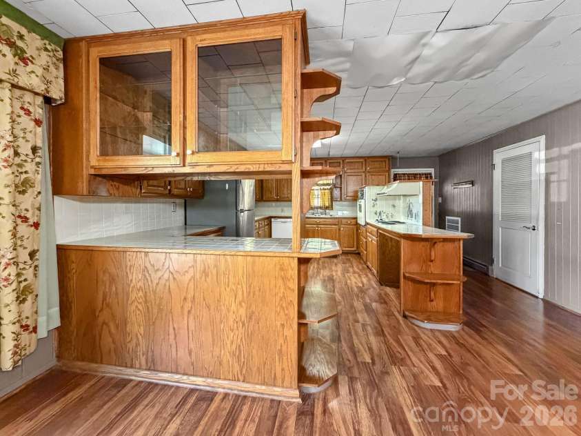 1401 Union Street, Morganton, NC 28655.  MLS# CAR4365588, YatesRealty ID 8423. 