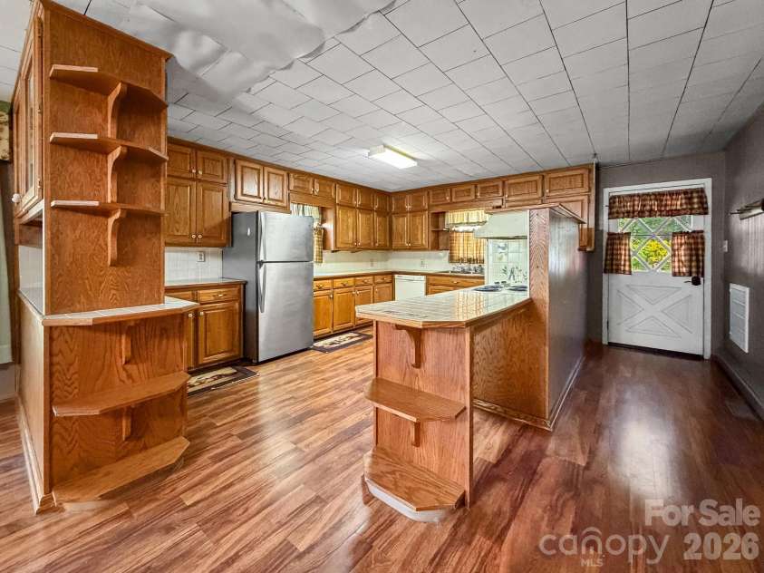1401 Union Street, Morganton, NC 28655.  MLS# CAR4365588, YatesRealty ID 8423. 