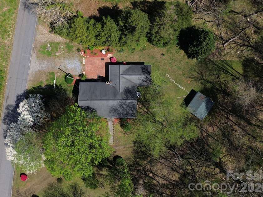 1401 Union Street, Morganton, NC 28655.  MLS# CAR4365588, YatesRealty ID 8423. 