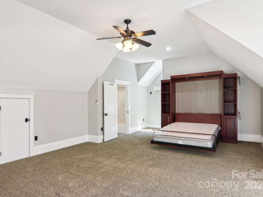 395 Daylily Drive, Hendersonville, NC 28739.  MLS# CAR4192484, YatesRealty ID 8424. ABOVE GARAGE ROOM W/ MURPHY BED