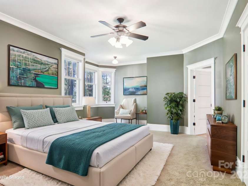 395 Daylily Drive, Hendersonville, NC 28739.  MLS# CAR4192484, YatesRealty ID 8424. PRIMARY BEDROOM