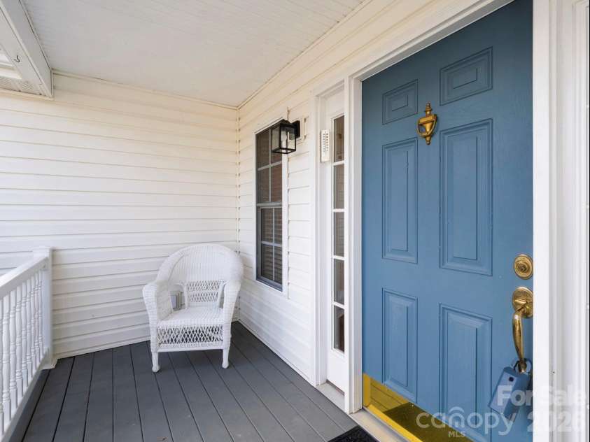 127 Kingfisher Lane, Mills River, NC 28759.  MLS# CAR4335349, YatesRealty ID 8425. 