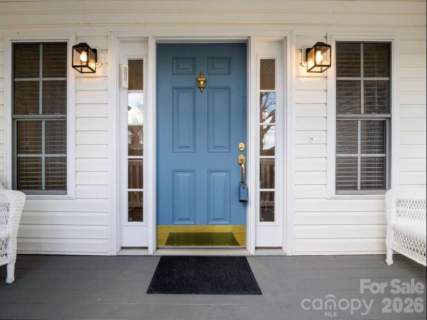 127 Kingfisher Lane, Mills River, NC 28759.  MLS# CAR4335349, YatesRealty ID 8425. 