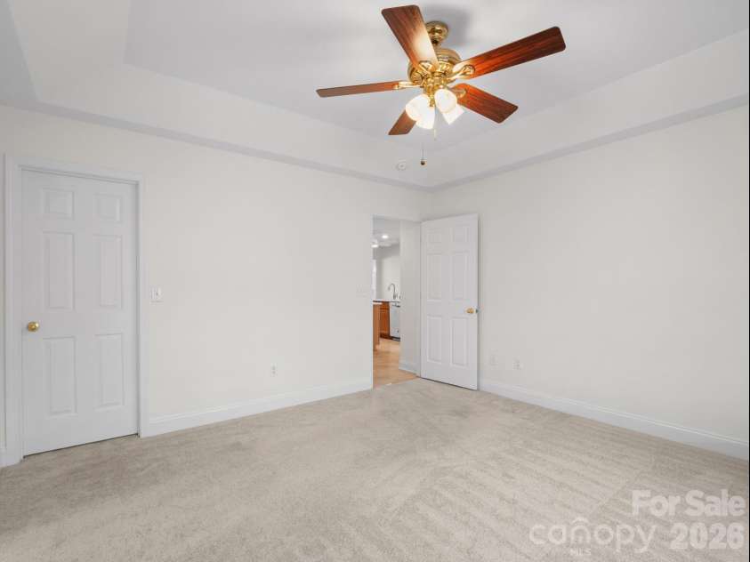 127 Kingfisher Lane, Mills River, NC 28759.  MLS# CAR4335349, YatesRealty ID 8425. 