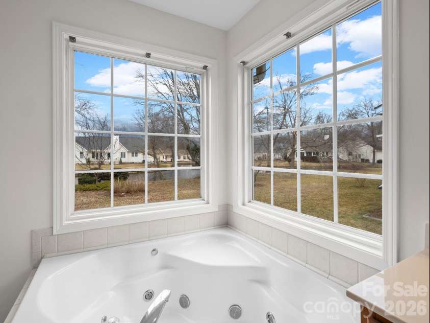 127 Kingfisher Lane, Mills River, NC 28759.  MLS# CAR4335349, YatesRealty ID 8425. 