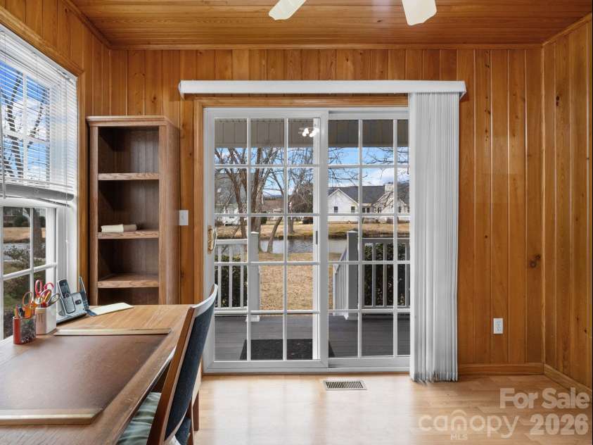 127 Kingfisher Lane, Mills River, NC 28759.  MLS# CAR4335349, YatesRealty ID 8425. 