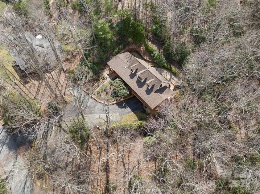 376 Deerfield Forest Parkway, Boone, NC 28607.  MLS# CAR4242808, YatesRealty ID 8425. 