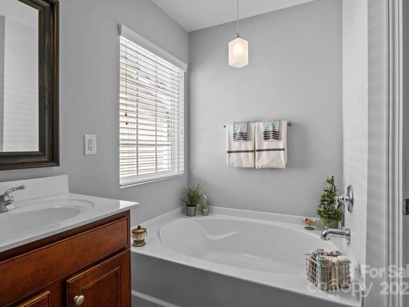 12914 Cheverly Drive, Huntersville, NC 28078.  MLS# CAR4237876, YatesRealty ID 8426. 