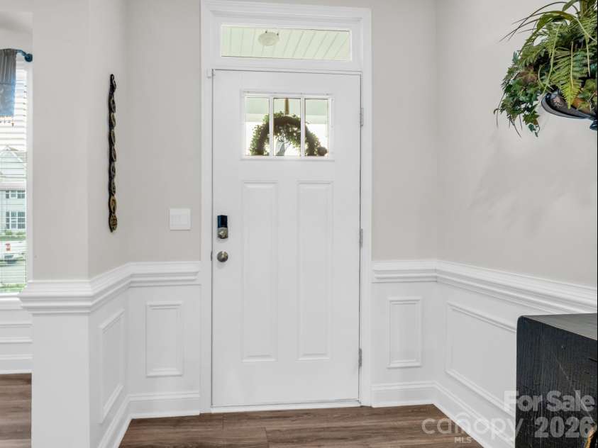 255 Fox Cove Road, Hendersonville, NC 28792.  MLS# CAR4364632, YatesRealty ID 8427. 