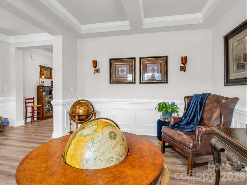 255 Fox Cove Road, Hendersonville, NC 28792.  MLS# CAR4364632, YatesRealty ID 8427. 