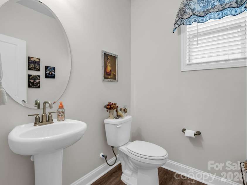 255 Fox Cove Road, Hendersonville, NC 28792.  MLS# CAR4364632, YatesRealty ID 8427. 