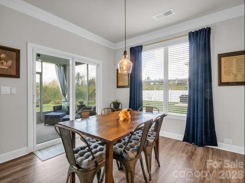 255 Fox Cove Road, Hendersonville, NC 28792.  MLS# CAR4364632, YatesRealty ID 8427. 