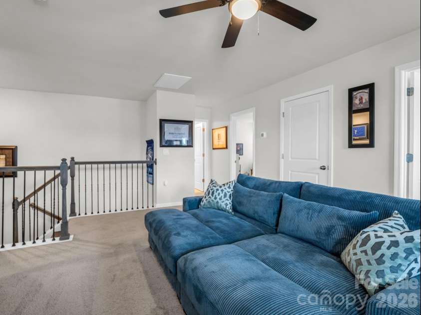 255 Fox Cove Road, Hendersonville, NC 28792.  MLS# CAR4364632, YatesRealty ID 8427. 