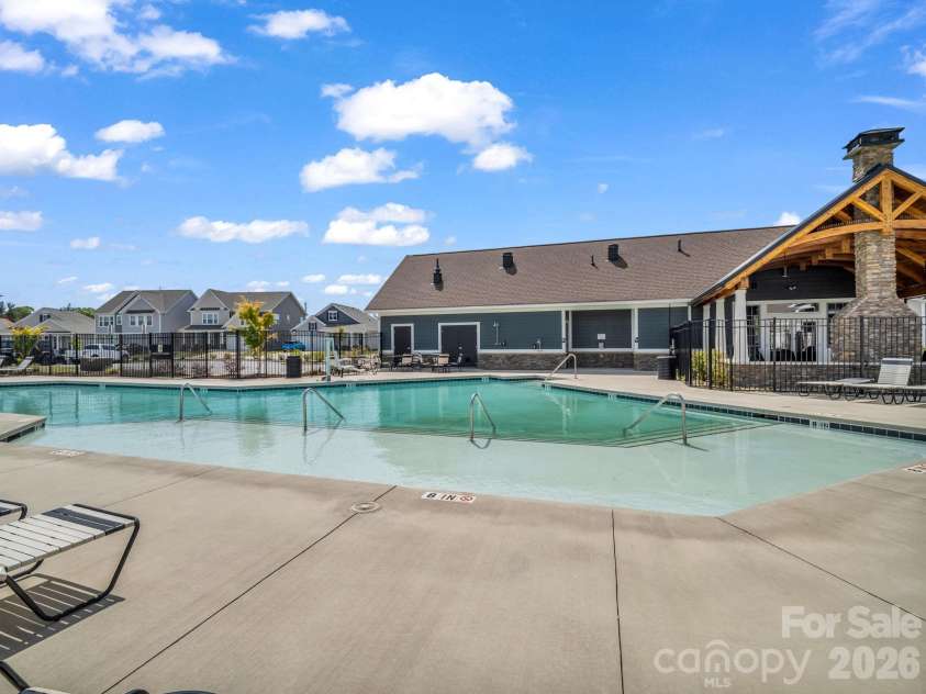 255 Fox Cove Road, Hendersonville, NC 28792.  MLS# CAR4364632, YatesRealty ID 8427. 